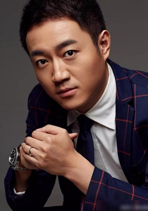 圈内爆料邓伦李沁,甜蜜互动引粉丝热议 第2张 圈内爆料邓伦李沁,甜蜜互动引粉丝热议 第2张